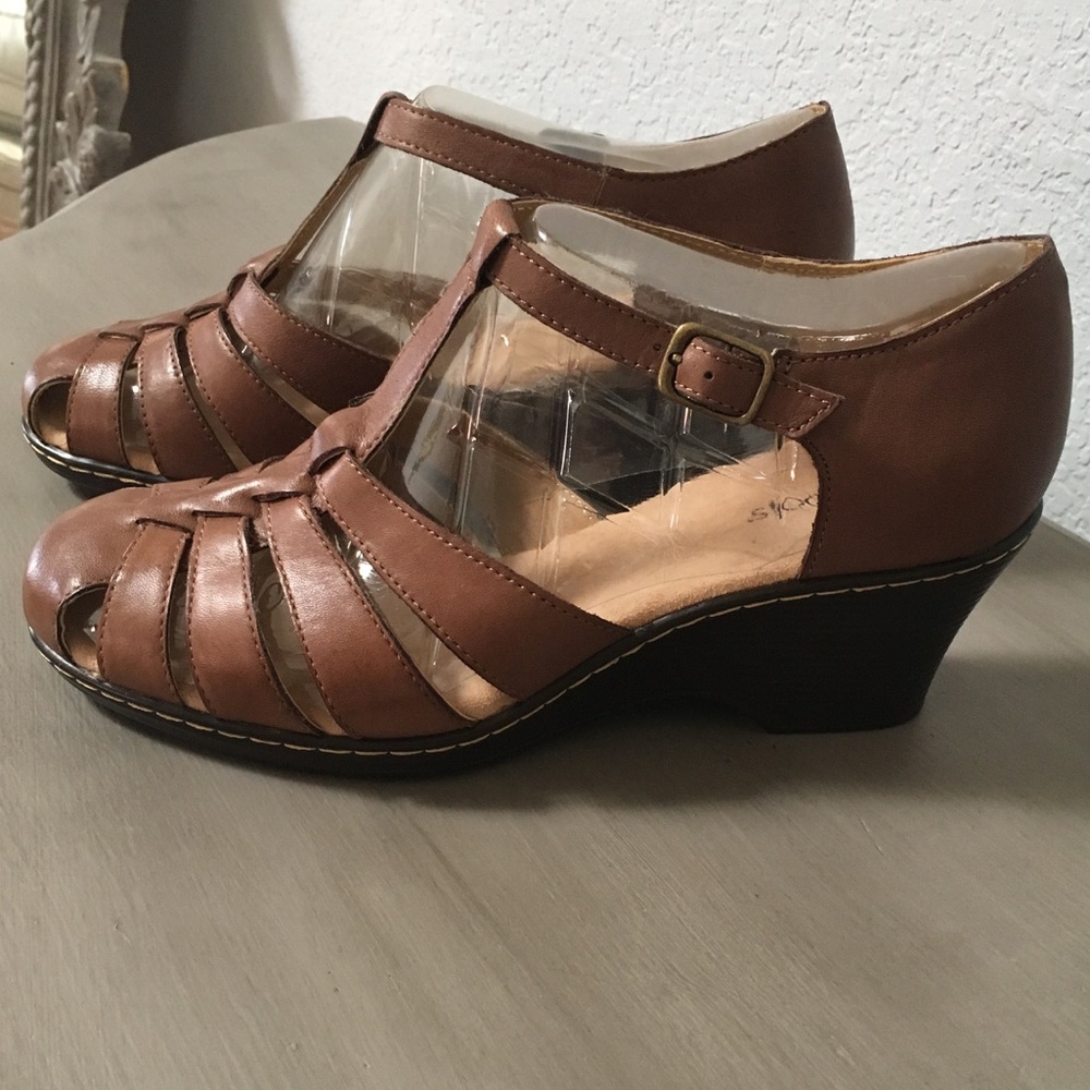 SOFTSPOTS Leather Shoes